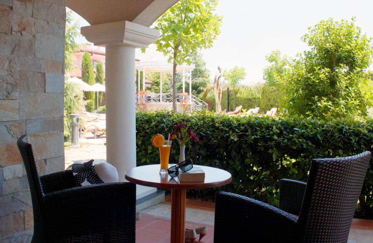 Helena Vip Villas And Suites Pantai Sunny Bagian luar foto