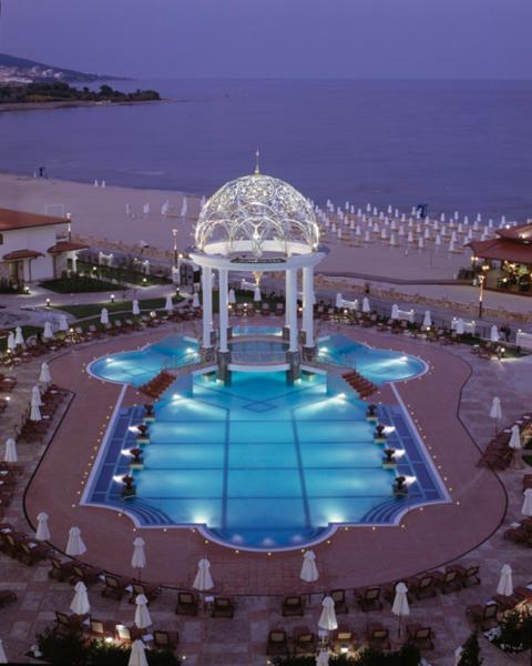 Helena Vip Villas And Suites Pantai Sunny Bagian luar foto