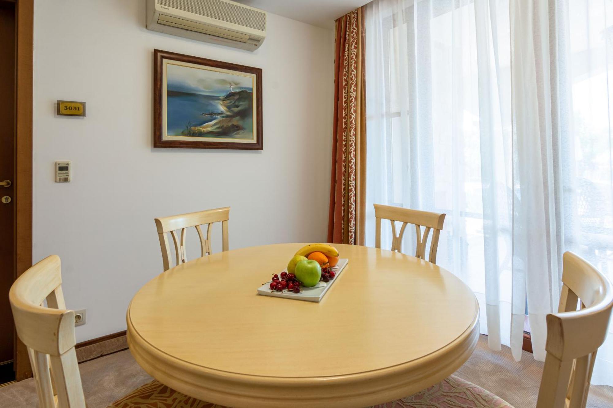 Helena Vip Villas And Suites Pantai Sunny Bagian luar foto