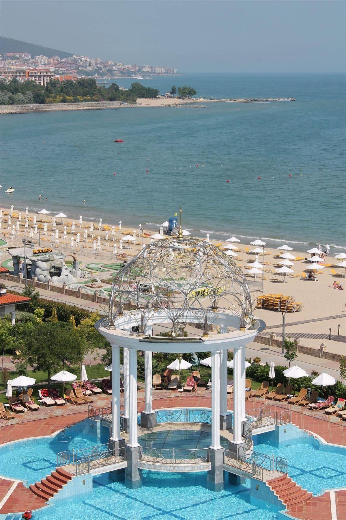 Helena Vip Villas And Suites Pantai Sunny Bagian luar foto